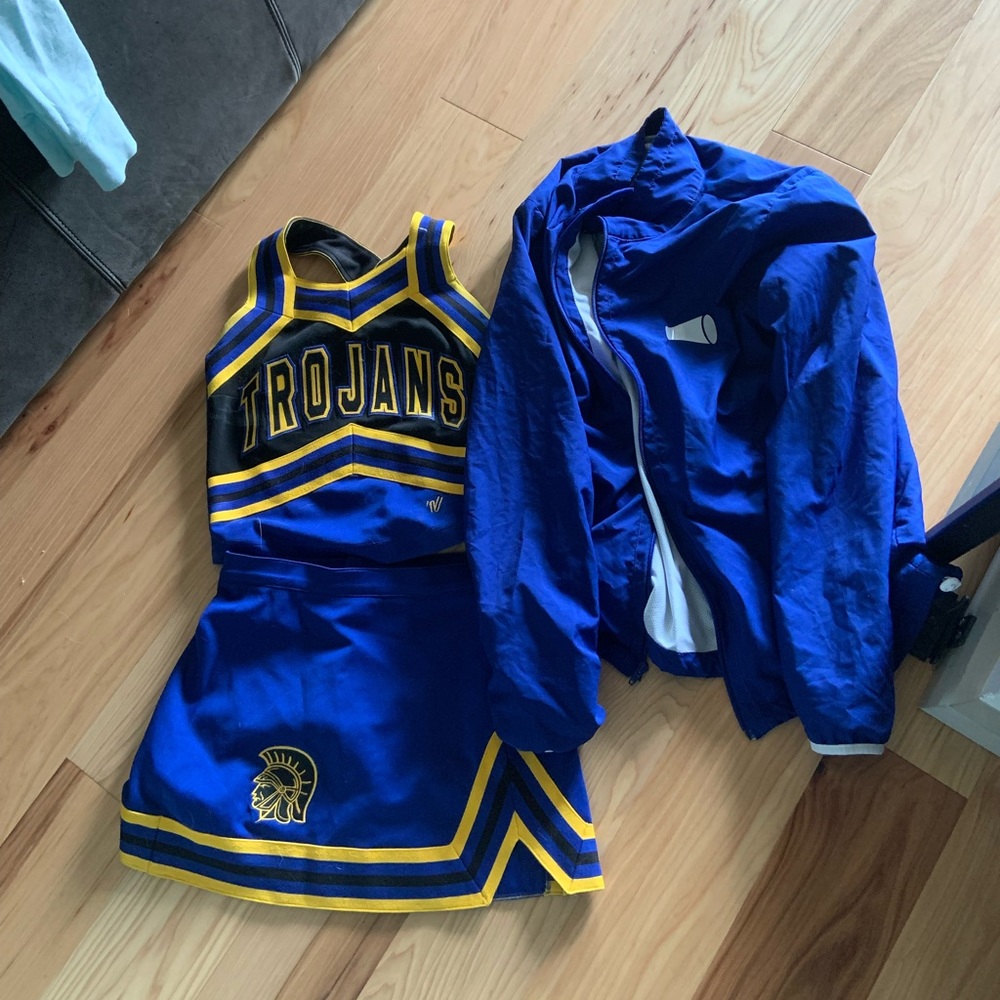 Cheerleading uniform w tracksuit jacket
